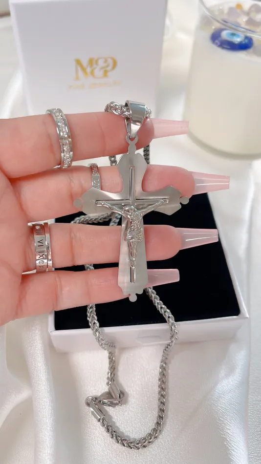 Necklaces MP Jewelry Diosito que me Cuida Necklace