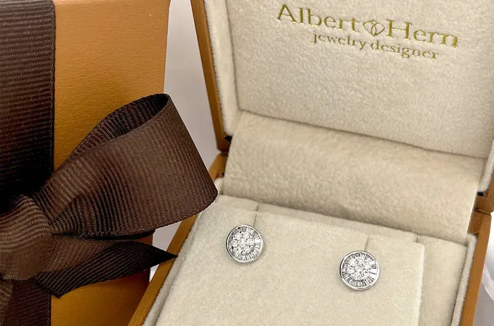 Albert Hern Earrings Earrings 18kt Gold Baguette Round Diamonds One Halo Pizza Albert Hern Earrings Earrings 18kt Gold Baguette Round Diamonds One Halo Pizza