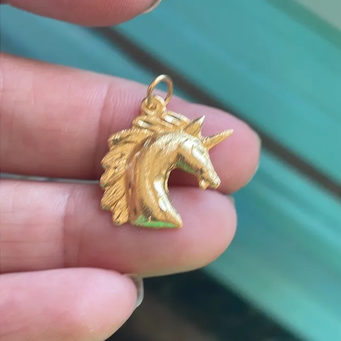 PreStyled Sets Love Vintage Paris Unicorn Pendant 14k Gold Vintage